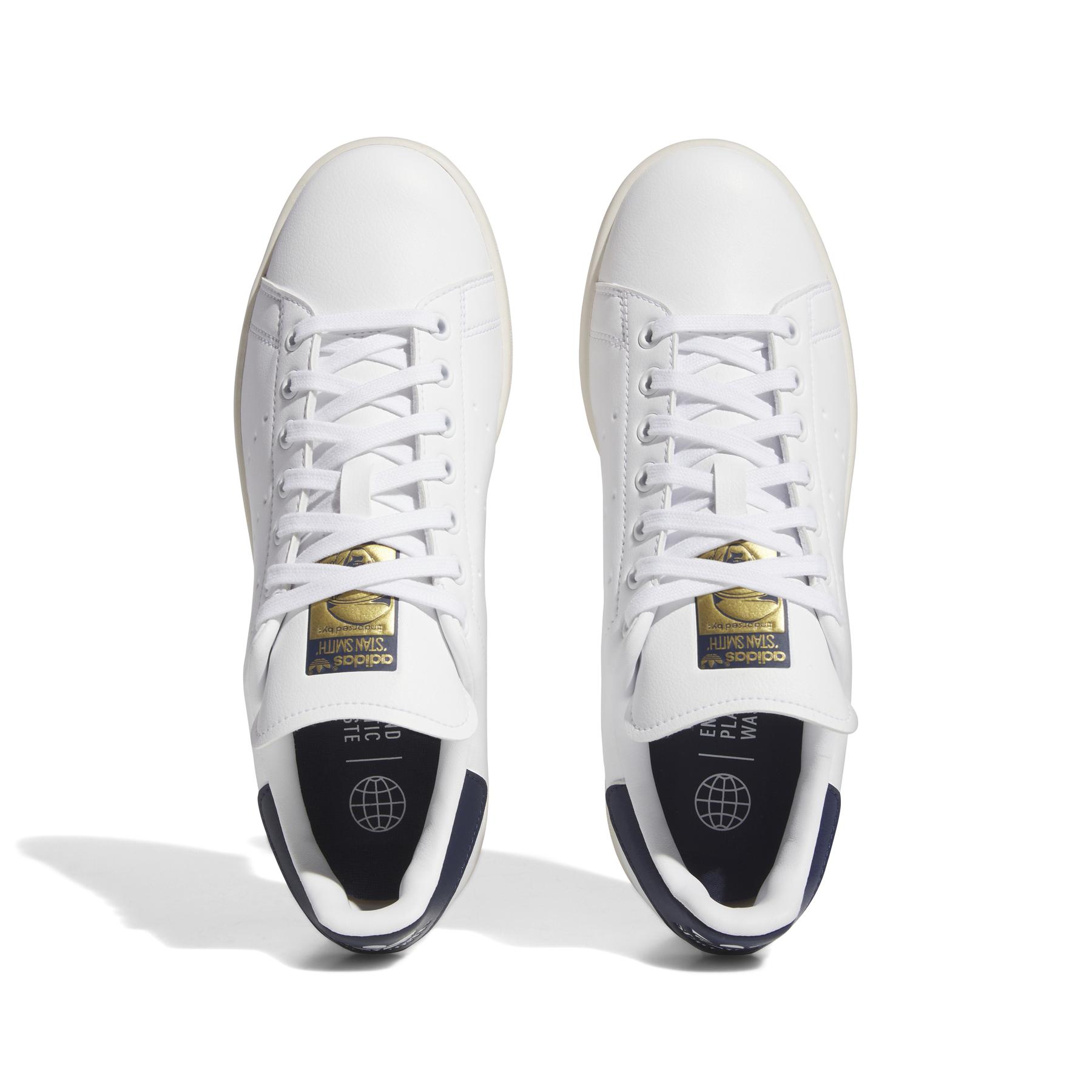 product/a/d/adidas_id4950_3_footwear_photography_top_portrait_view_white.jpg