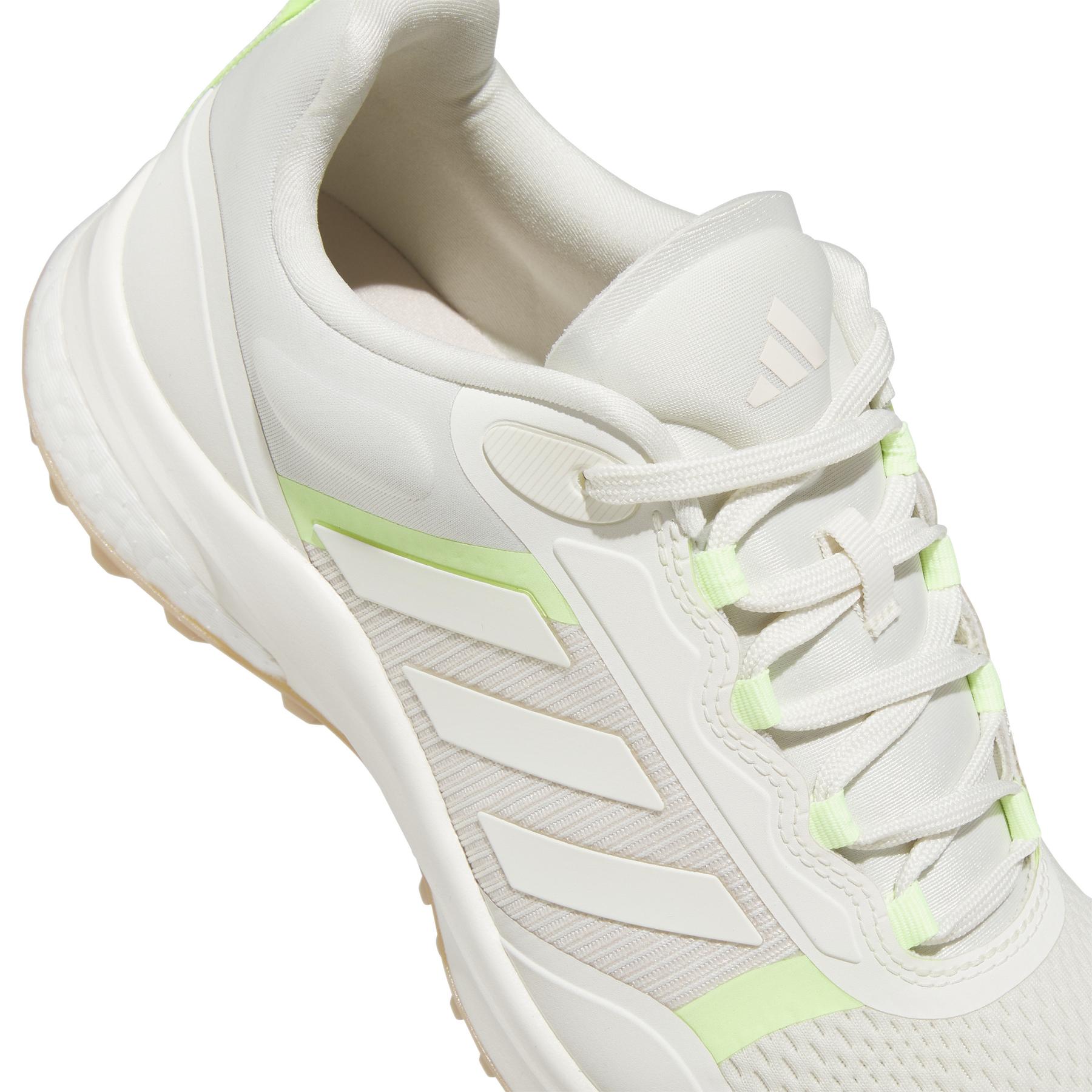 product/a/d/adidas_ie8298_8_footwear_photography_detail_view_1_white-030824.jpg