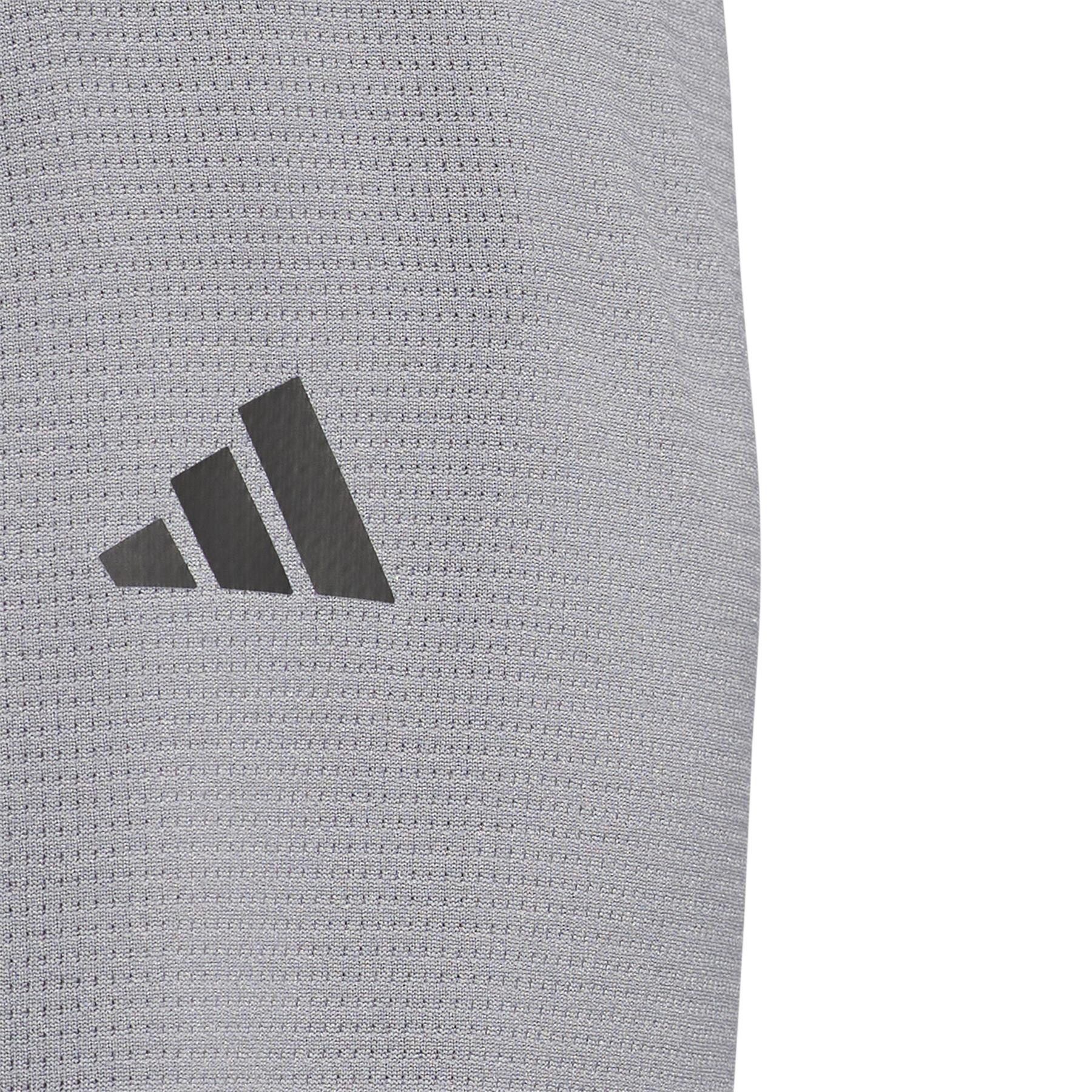 product/a/d/adidas_is7133_8_apparel_on_model_detail_view_2_white.jpg