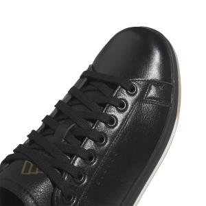 product/a/d/adidas_if0335_8_footwear_photography_detail_view_1_white.jpg